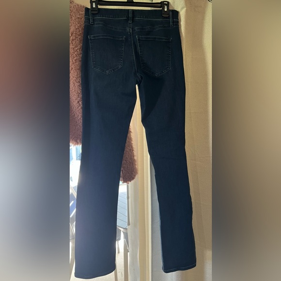 Express Skyscraper midrise  jeans.  Split bottom hem.  Like new! - Picture 3 of 8